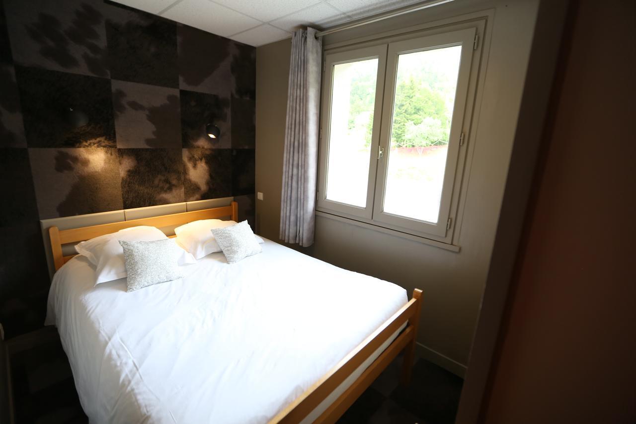 Gite-Hotel Le P'Tit Cham Le Mont-Dore Exterior photo